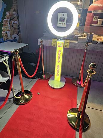 Modern Pod Selfie Booth