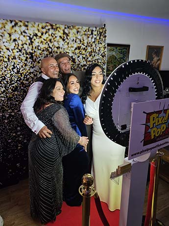 Wedding Party with Modern Pod Sefie Booth
